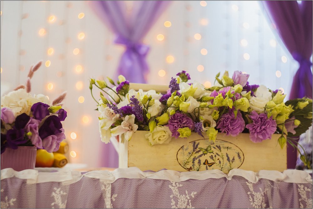 Флористическое оформление стола жениха и невесты
